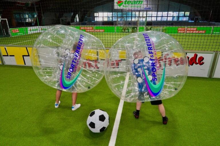 Bubble Soccer in Kiel im Sport- und Freizeitcenter